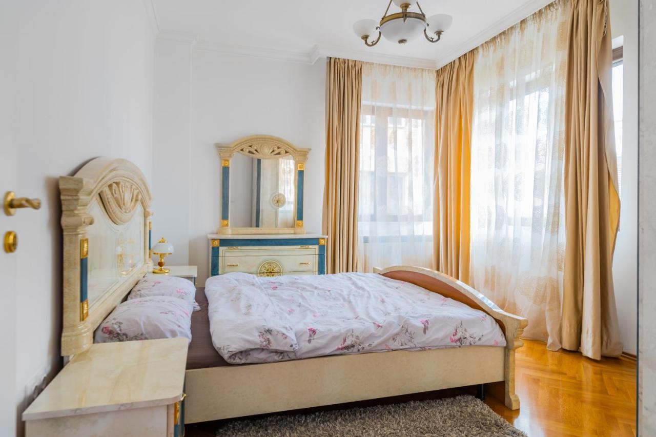 Central 2-Bd Bright Apartment In Sofia By Flat Mаnager المظهر الخارجي الصورة