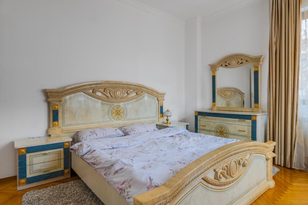 Central 2-Bd Bright Apartment In Sofia By Flat Mаnager المظهر الخارجي الصورة